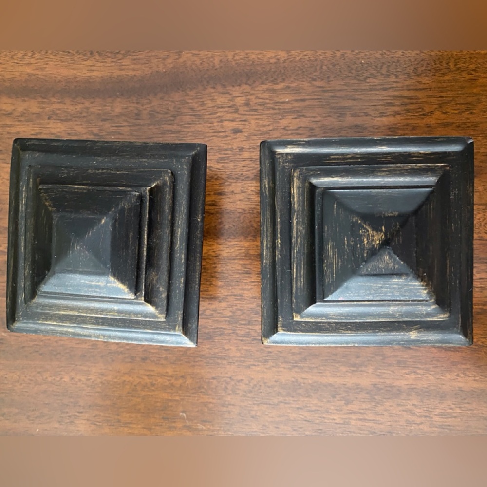 Finial and Brackets for Curtain Rod - Picture 3 of 7